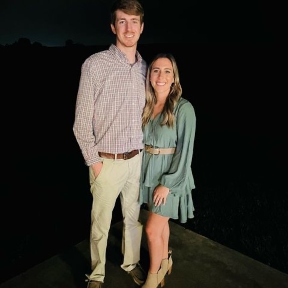 Meet your Posher, Britney - Picture 1 of 1